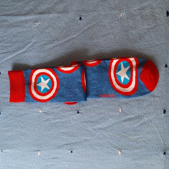 NWT Marvel Crew Socks FREE W/Any Purchase See listing... - Picture 3 of 4